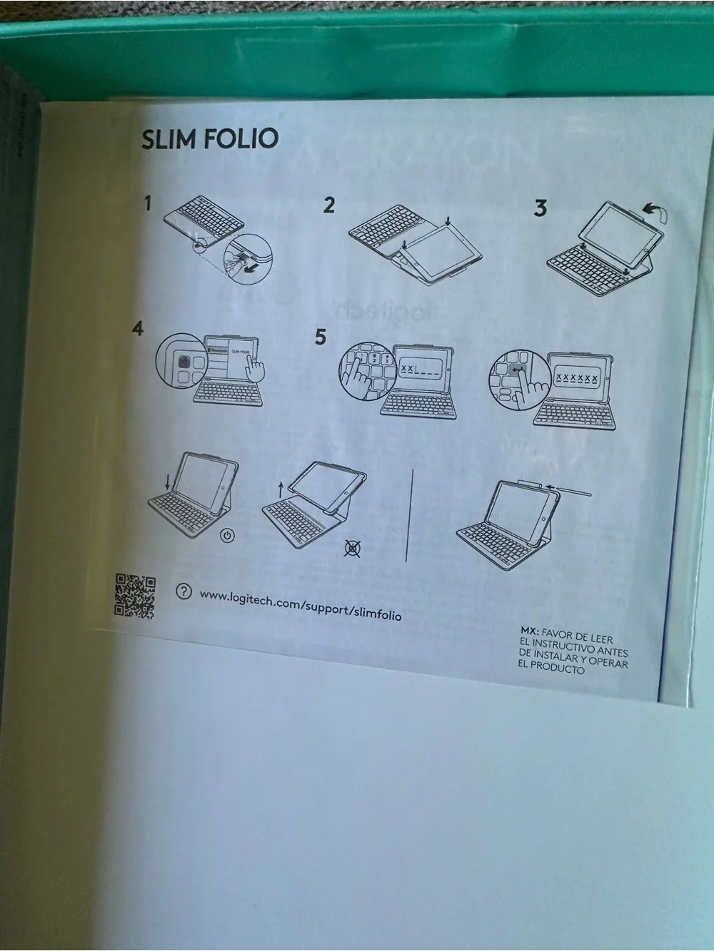 Logitech Slim Folio Keyboard Case in Black